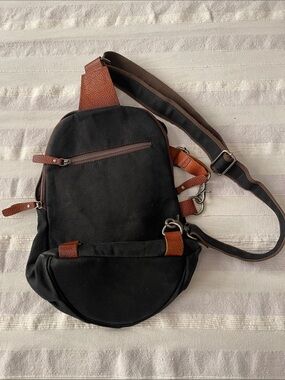 AOTIAN  Unisex Waxed Canvas Sling Backpack